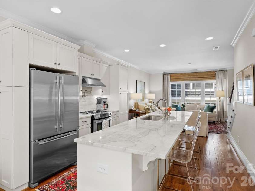 2034 Euclid Avenue, Charlotte, NC 28203.  MLS# CAR4369428, YatesRealty ID 12115. 