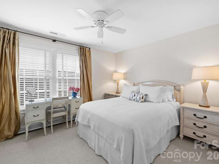 2034 Euclid Avenue, Charlotte, NC 28203.  MLS# CAR4369428, YatesRealty ID 12115. 