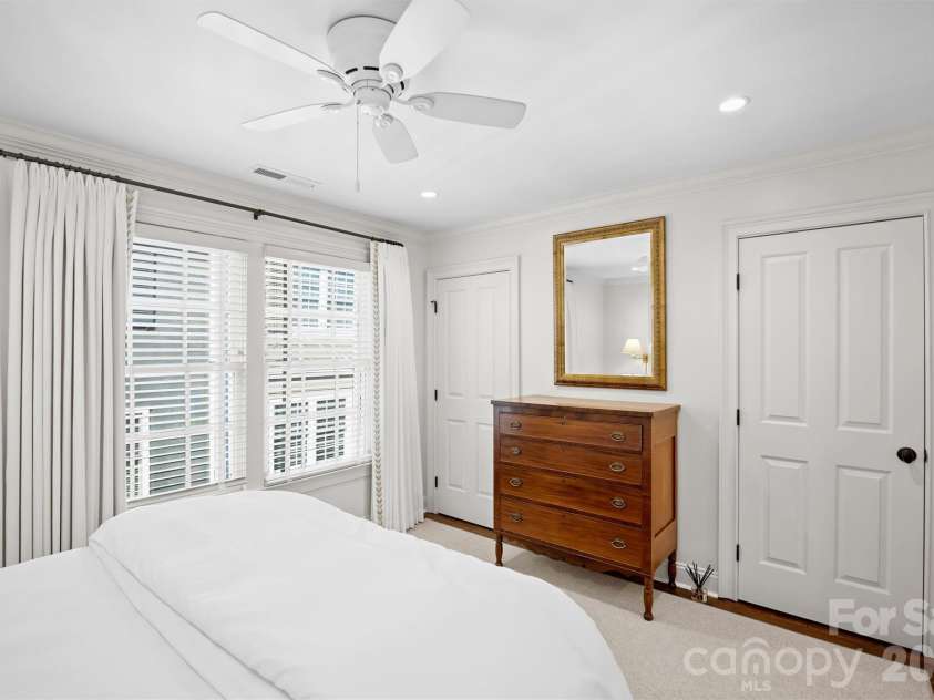 2034 Euclid Avenue, Charlotte, NC 28203.  MLS# CAR4369428, YatesRealty ID 12115. 
