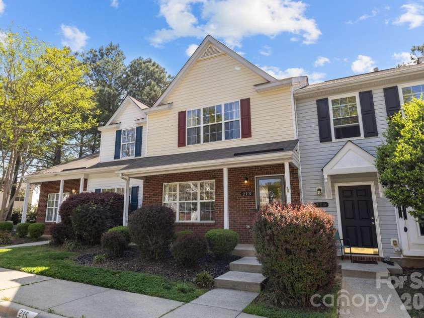 213 Butler Place, Fort Mill, SC 29715.  MLS# CAR4367950, YatesRealty ID 12117. 
