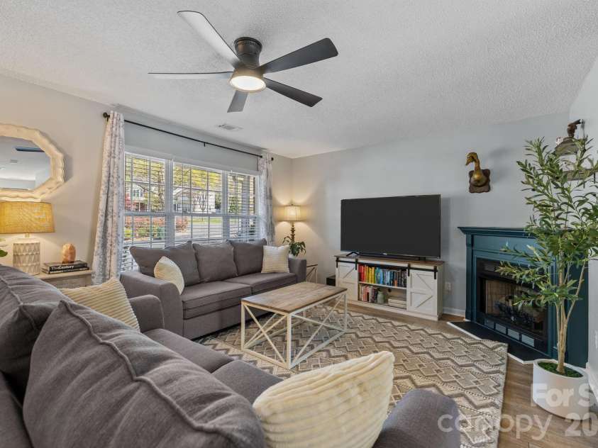 213 Butler Place, Fort Mill, SC 29715.  MLS# CAR4367950, YatesRealty ID 12117. 