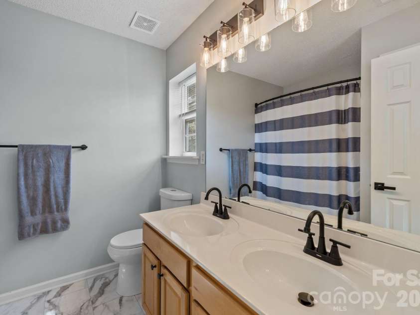 213 Butler Place, Fort Mill, SC 29715.  MLS# CAR4367950, YatesRealty ID 12117. 