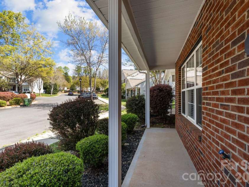 213 Butler Place, Fort Mill, SC 29715.  MLS# CAR4367950, YatesRealty ID 12117. 