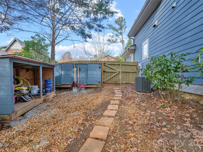 5 Elmore Street, Asheville, NC 28804.  MLS# CAR4252393, YatesRealty ID 12118. 