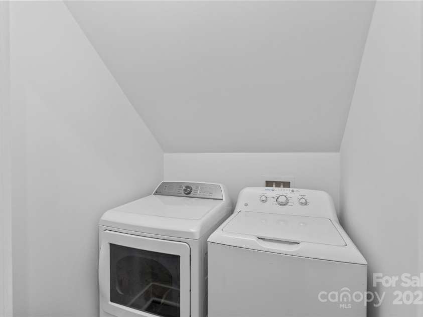 5 Elmore Street, Asheville, NC 28804.  MLS# CAR4252393, YatesRealty ID 12118. Separate Laundry Room