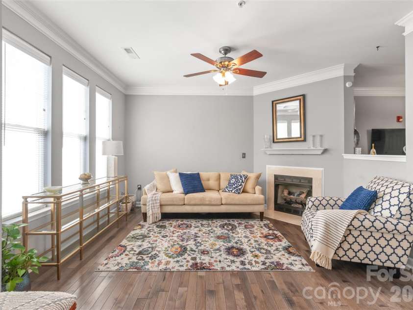 7111 Founders Club Court, Charlotte, NC 28269.  MLS# CAR4370503, YatesRealty ID 12118. Living room