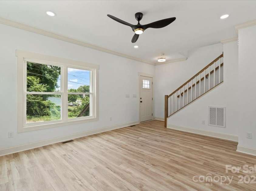 431 Norment Avenue, Gastonia, NC 28052.  MLS# CAR4282704, YatesRealty ID 1212. 