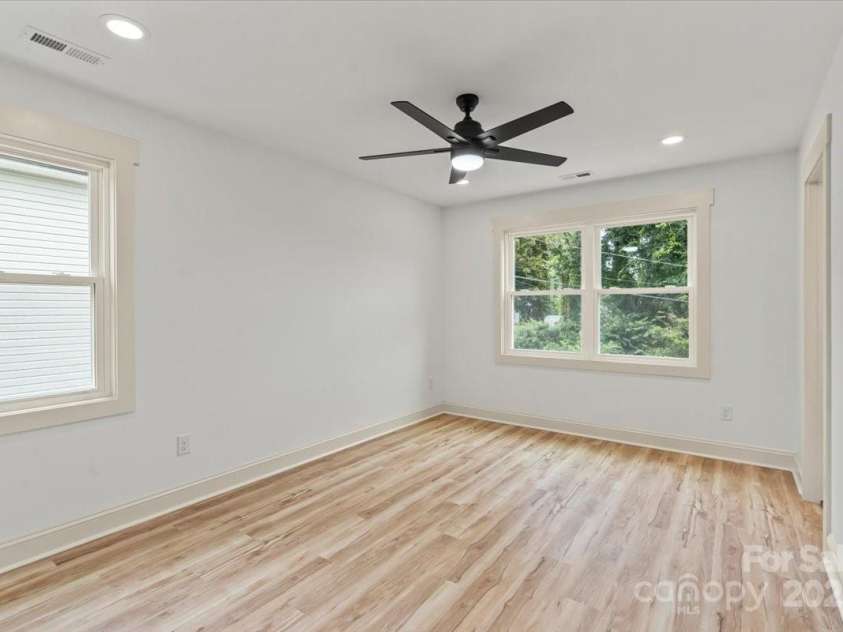 431 Norment Avenue, Gastonia, NC 28052.  MLS# CAR4282704, YatesRealty ID 1212. 