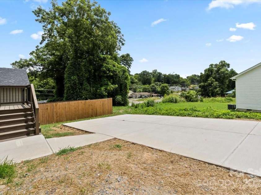 431 Norment Avenue, Gastonia, NC 28052.  MLS# CAR4282704, YatesRealty ID 1212. 