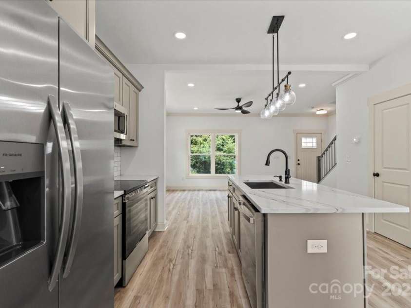 431 Norment Avenue, Gastonia, NC 28052.  MLS# CAR4282704, YatesRealty ID 1212. 