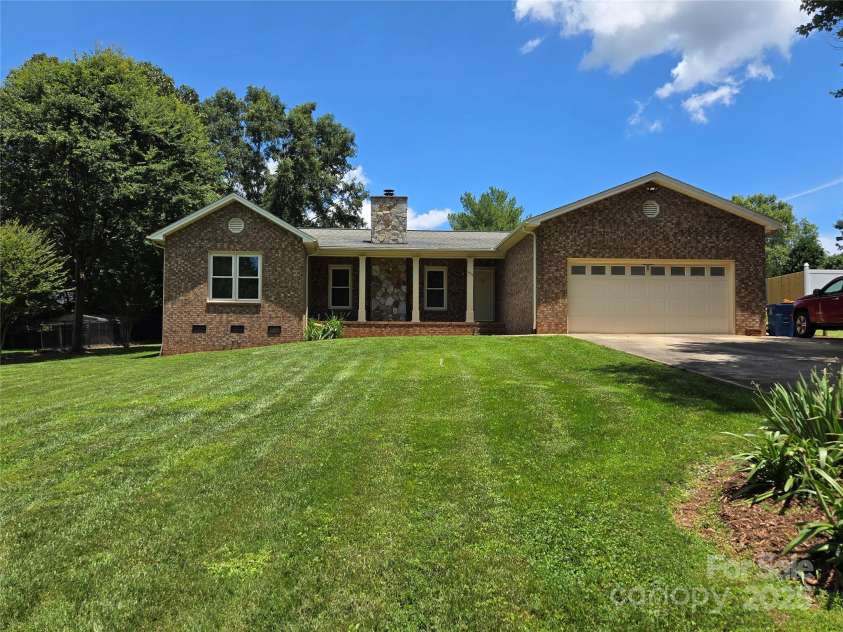 5238 Bethel Church Road, Hickory, NC 28602.  MLS# CAR4272218, YatesRealty ID 1212. Street View