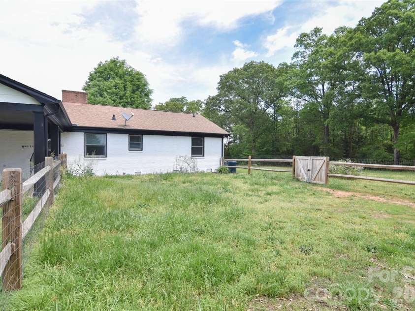 13309 Zoar Road, Charlotte, NC 28278.  MLS# CAR4370569, YatesRealty ID 12121. Current home