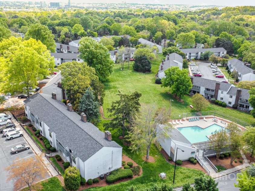 10967 Harrowfield Road, Charlotte, NC 28226.  MLS# CAR4245049, YatesRealty ID 12122. 