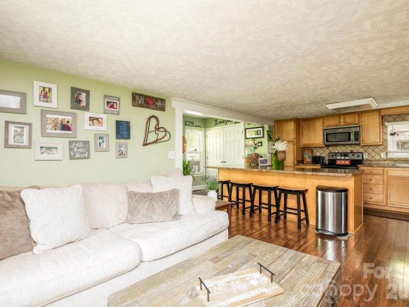 257 Rolling View Drive, New London, NC 28127.  MLS# CAR4370595, YatesRealty ID 12122. 