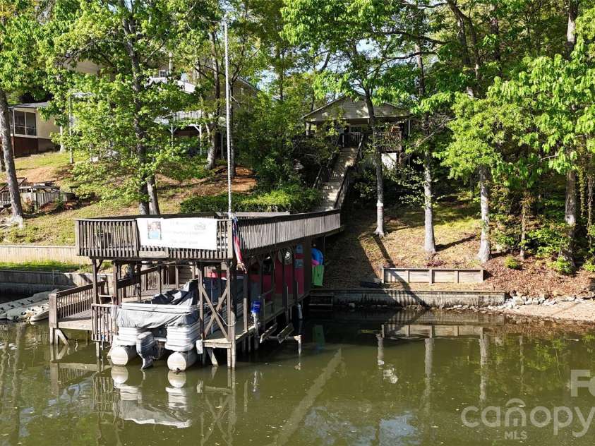 257 Rolling View Drive, New London, NC 28127.  MLS# CAR4370595, YatesRealty ID 12122. 
