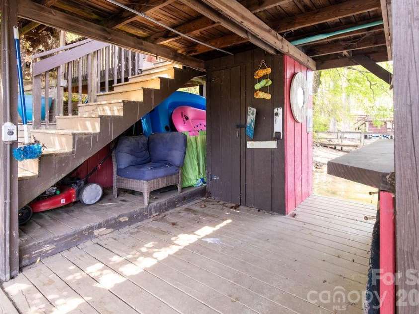 257 Rolling View Drive, New London, NC 28127.  MLS# CAR4370595, YatesRealty ID 12122. 