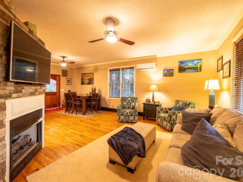 126 Moore Mountain Road, Vilas, NC 28692.  MLS# CAR4370545, YatesRealty ID 12123. 