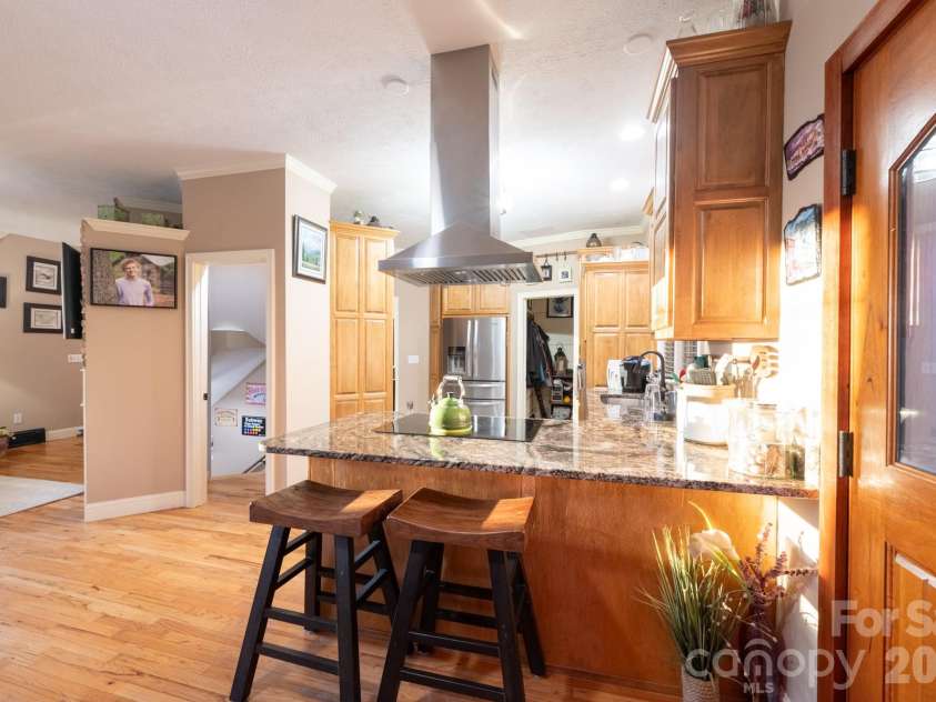 126 Moore Mountain Road, Vilas, NC 28692.  MLS# CAR4370545, YatesRealty ID 12123. 