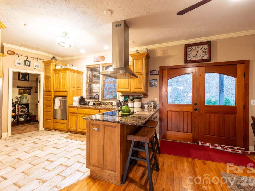 126 Moore Mountain Road, Vilas, NC 28692.  MLS# CAR4370545, YatesRealty ID 12123. 