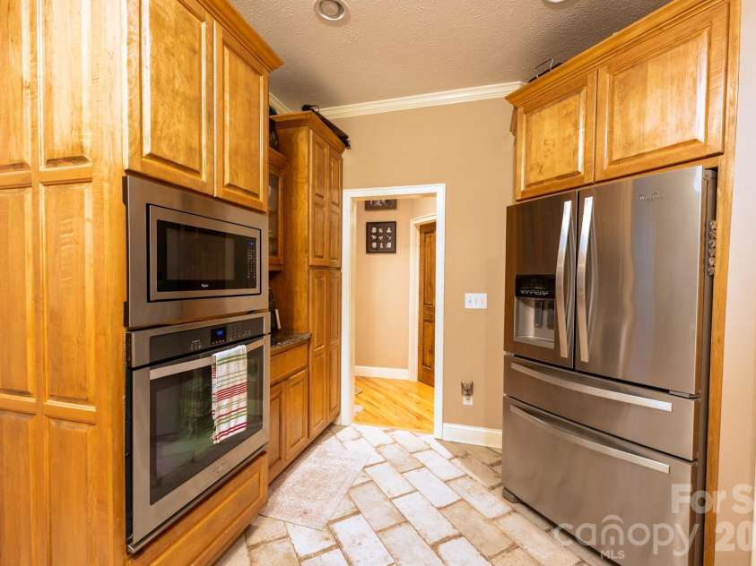 126 Moore Mountain Road, Vilas, NC 28692.  MLS# CAR4370545, YatesRealty ID 12123. 
