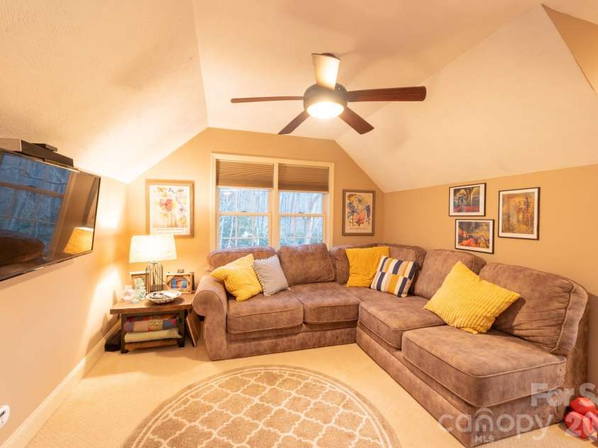 126 Moore Mountain Road, Vilas, NC 28692.  MLS# CAR4370545, YatesRealty ID 12123. 