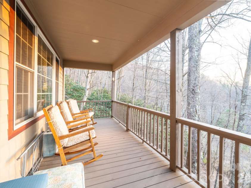 126 Moore Mountain Road, Vilas, NC 28692.  MLS# CAR4370545, YatesRealty ID 12123. 