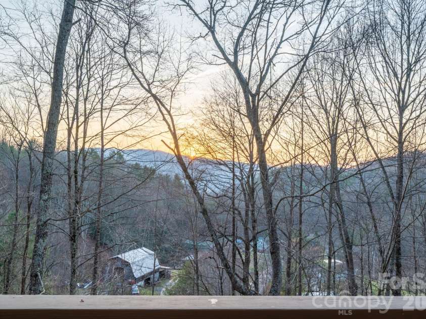 126 Moore Mountain Road, Vilas, NC 28692.  MLS# CAR4370545, YatesRealty ID 12123. 