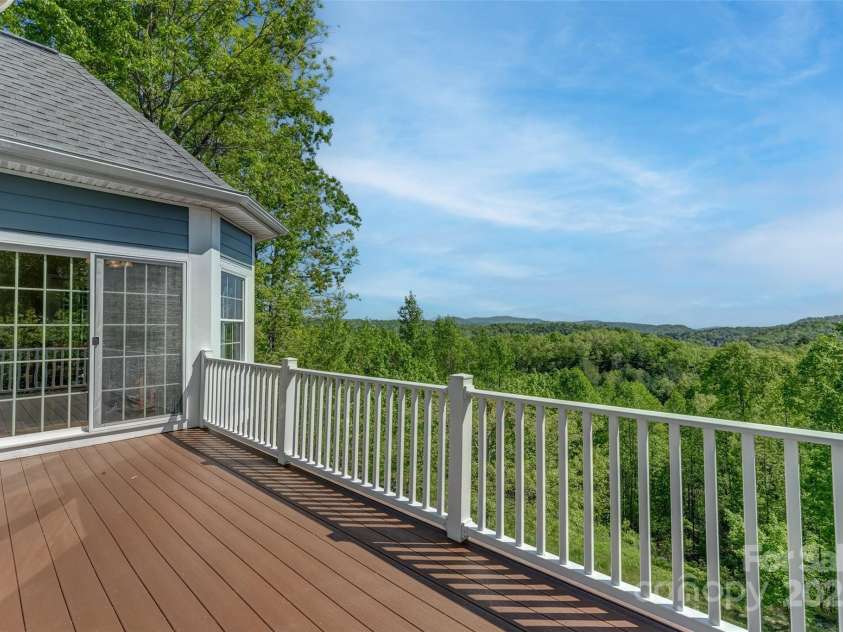 883 Big Raven Lane, Saluda, NC 28773.  MLS# CAR4252562, YatesRealty ID 12123. 
