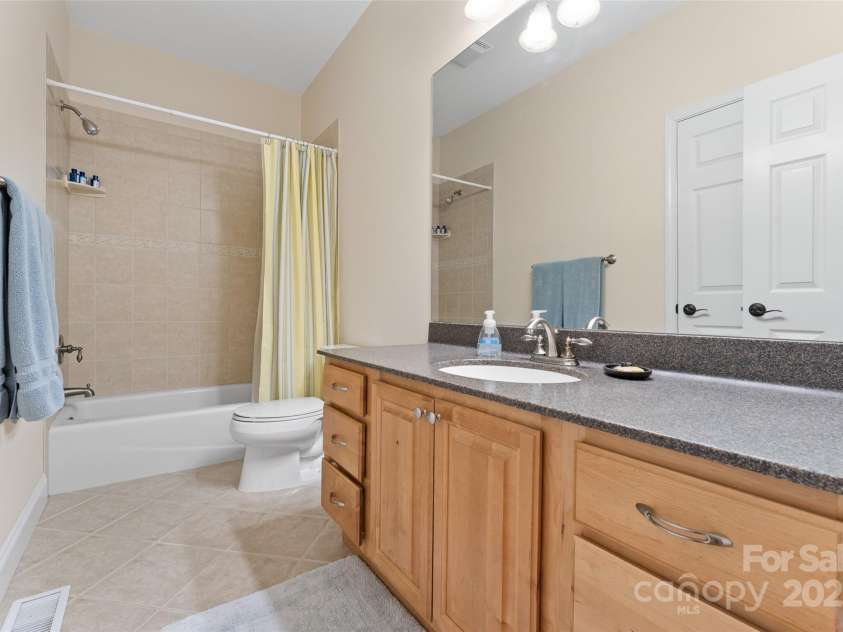 883 Big Raven Lane, Saluda, NC 28773.  MLS# CAR4252562, YatesRealty ID 12123. 