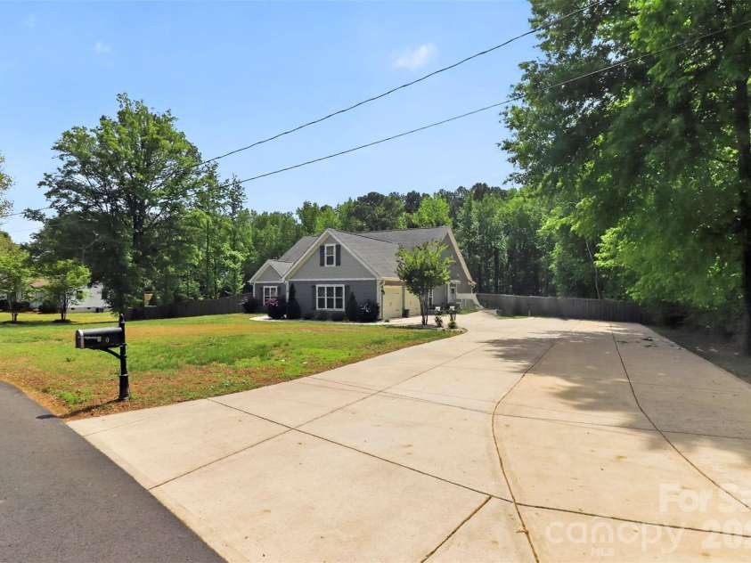 110 Sunset Drive, Locust, NC 28097.  MLS# CAR4370575, YatesRealty ID 12124. 
