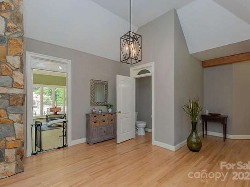 260 Burkhart Road, Lexington, NC 27292.  MLS# CAR4244681, YatesRealty ID 12124. 