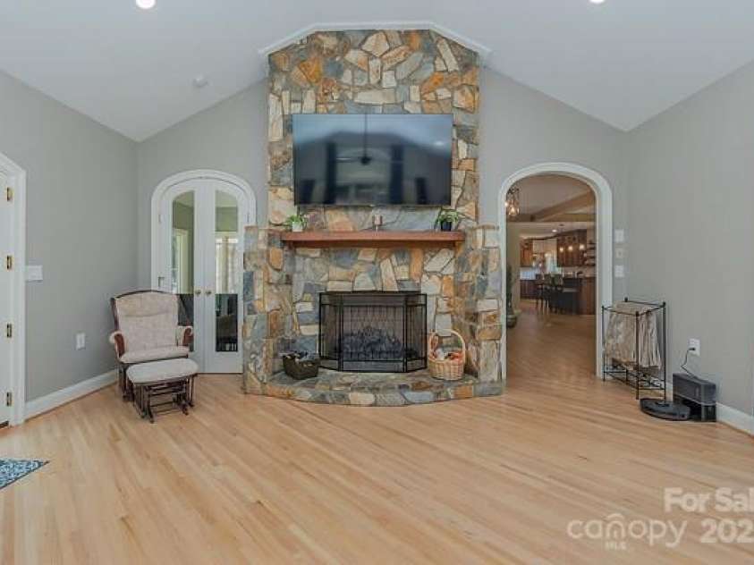 260 Burkhart Road, Lexington, NC 27292.  MLS# CAR4244681, YatesRealty ID 12124. 