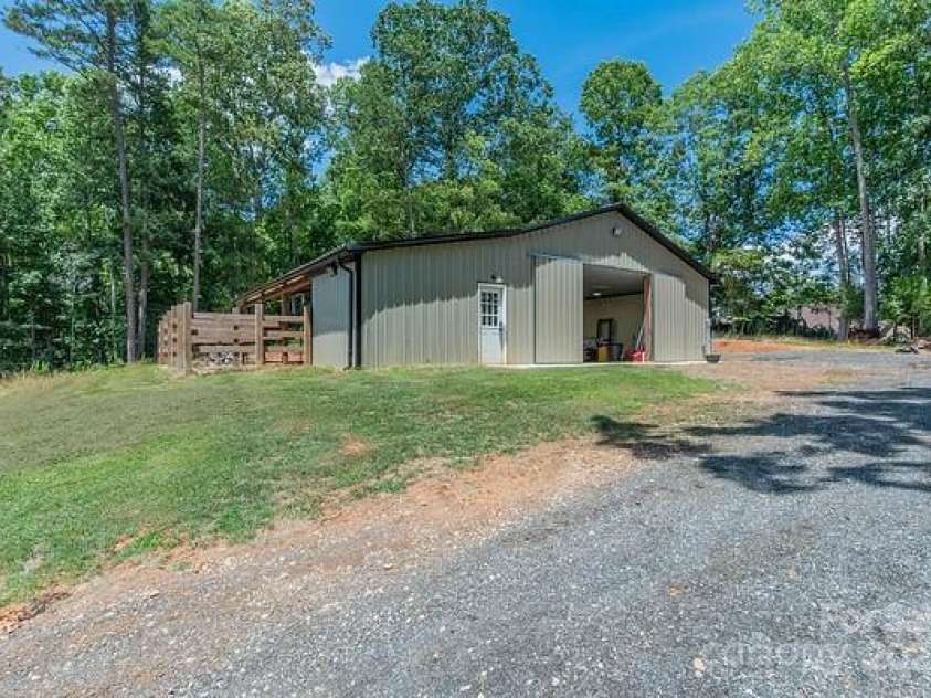 260 Burkhart Road, Lexington, NC 27292.  MLS# CAR4244681, YatesRealty ID 12124. 