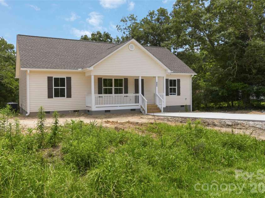 605 Ashford Road, Chester, SC 29706.  MLS# CAR4370665, YatesRealty ID 12126. 