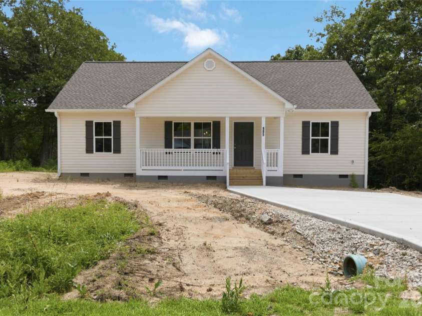 605 Ashford Road, Chester, SC 29706.  MLS# CAR4370665, YatesRealty ID 12126. 
