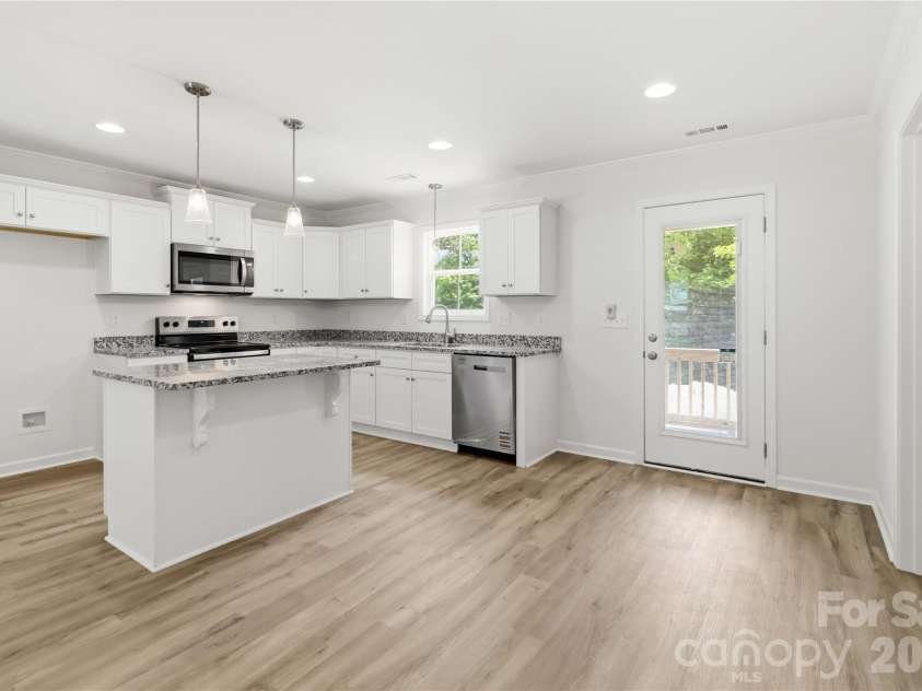 605 Ashford Road, Chester, SC 29706.  MLS# CAR4370665, YatesRealty ID 12126. 