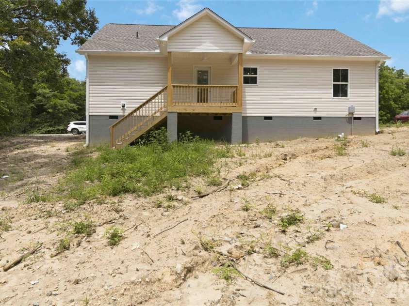 605 Ashford Road, Chester, SC 29706.  MLS# CAR4370665, YatesRealty ID 12126. 