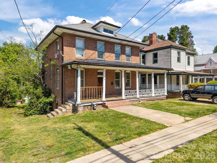 808 Main Street, Salisbury, NC 28144.  MLS# CAR4370640, YatesRealty ID 12127. 