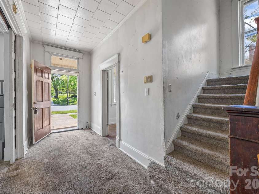 808 Main Street, Salisbury, NC 28144.  MLS# CAR4370640, YatesRealty ID 12127. 