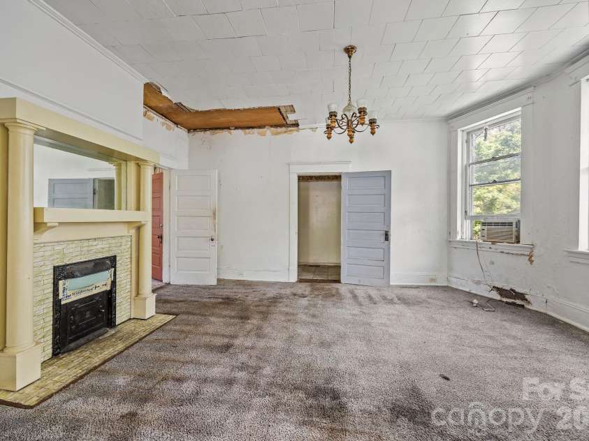 808 Main Street, Salisbury, NC 28144.  MLS# CAR4370640, YatesRealty ID 12127. 