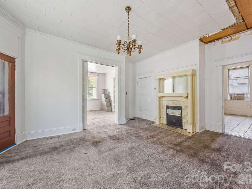 808 Main Street, Salisbury, NC 28144.  MLS# CAR4370640, YatesRealty ID 12127. 