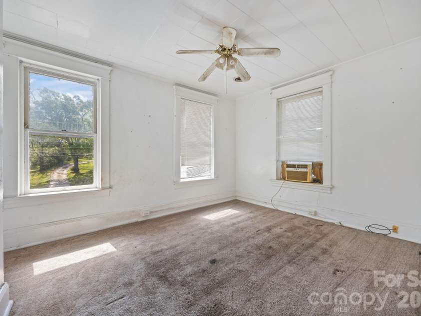 808 Main Street, Salisbury, NC 28144.  MLS# CAR4370640, YatesRealty ID 12127. 