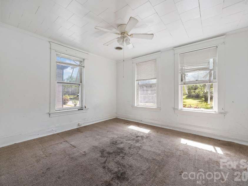 808 Main Street, Salisbury, NC 28144.  MLS# CAR4370640, YatesRealty ID 12127. 