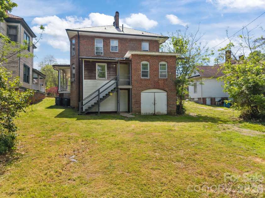 808 Main Street, Salisbury, NC 28144.  MLS# CAR4370640, YatesRealty ID 12127. 
