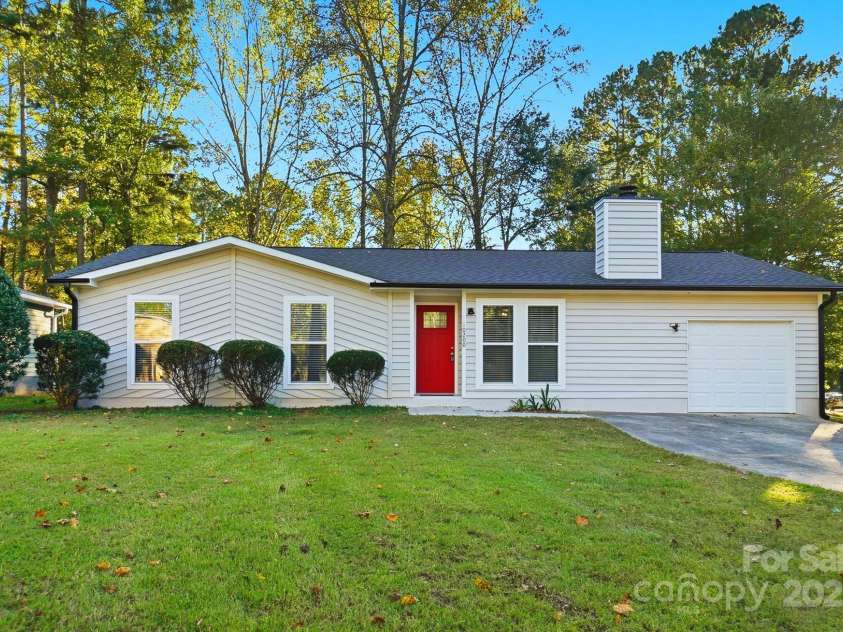 10200 Atchinson Drive, Mint Hill, NC 28227.  MLS# CAR4316126, YatesRealty ID 1213. 