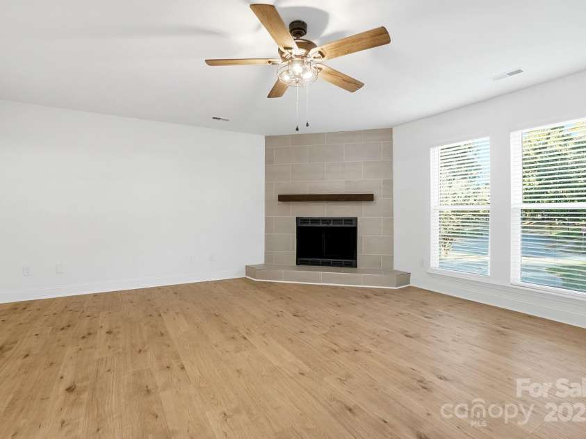 10200 Atchinson Drive, Mint Hill, NC 28227.  MLS# CAR4316126, YatesRealty ID 1213. 