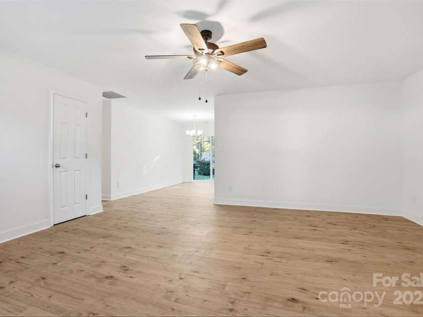 10200 Atchinson Drive, Mint Hill, NC 28227.  MLS# CAR4316126, YatesRealty ID 1213. 