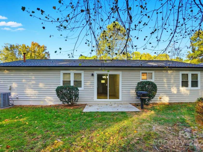 10200 Atchinson Drive, Mint Hill, NC 28227.  MLS# CAR4316126, YatesRealty ID 1213. 