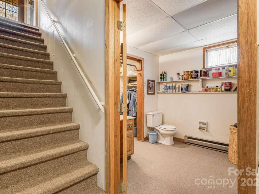 258 Lucas Lane, Mars Hill, NC 28754.  MLS# CAR4211991, YatesRealty ID 1213. 