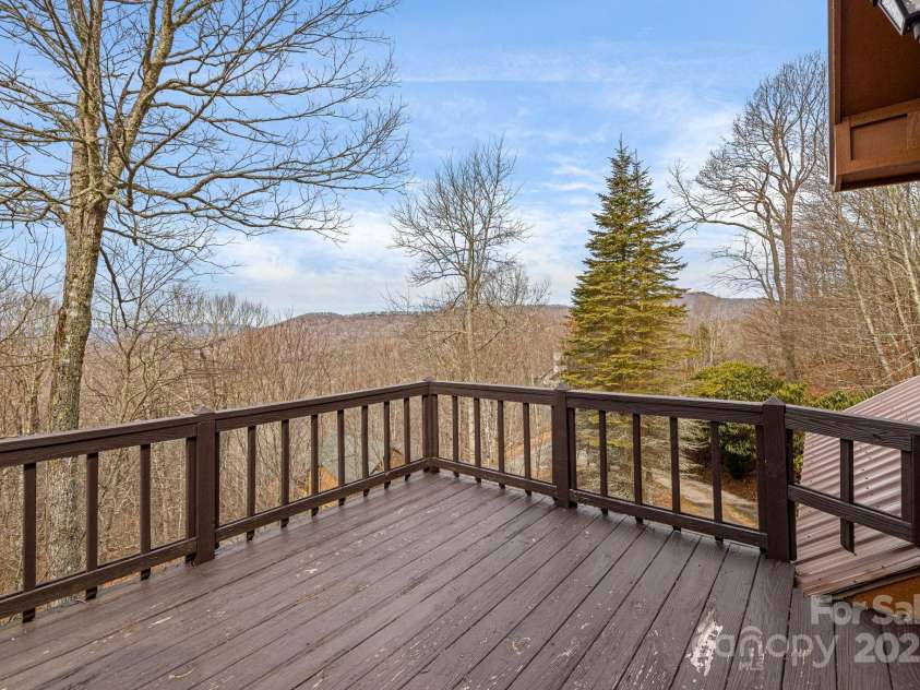 258 Lucas Lane, Mars Hill, NC 28754.  MLS# CAR4211991, YatesRealty ID 1213. 